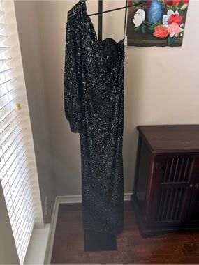 Ashley Lauren Black One-Shoulder Sequin Evening Gown READ
